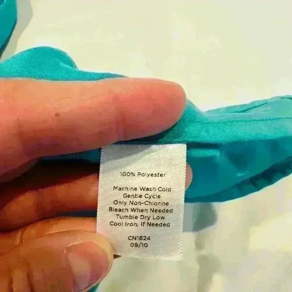 Talbots green blouse size LP. - Picture 8 of 8